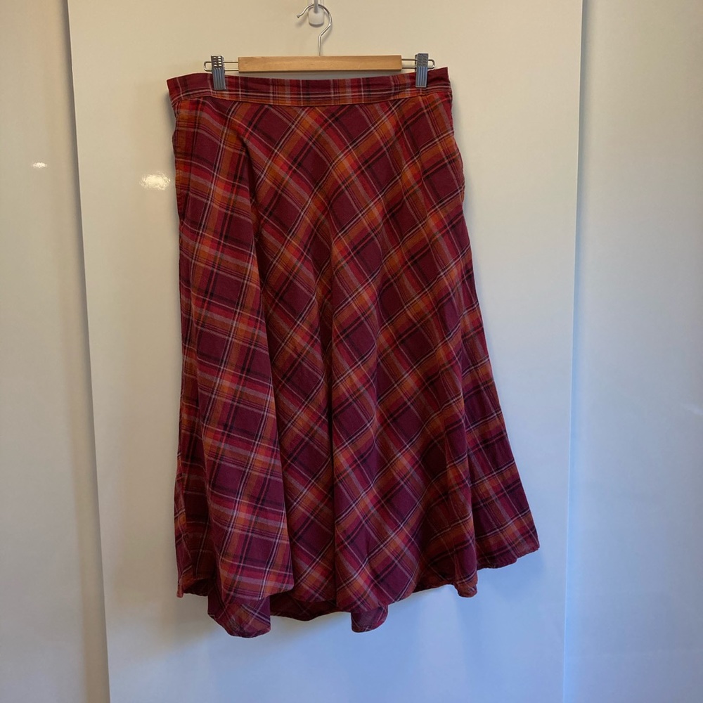 Lightweight cotton plaid midi skirt size L